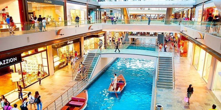 Best Shopping Areas and Malls – La