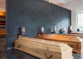 Selecting A Coffin For The Deceased: Check Your Options Here!