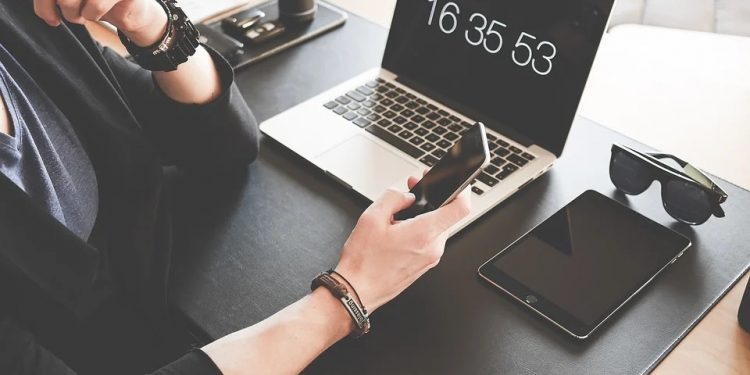 How to Lower Stress Levels When Getting Work Done From Home
