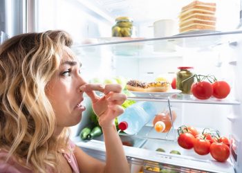 How to Begin Removing a Refrigerator