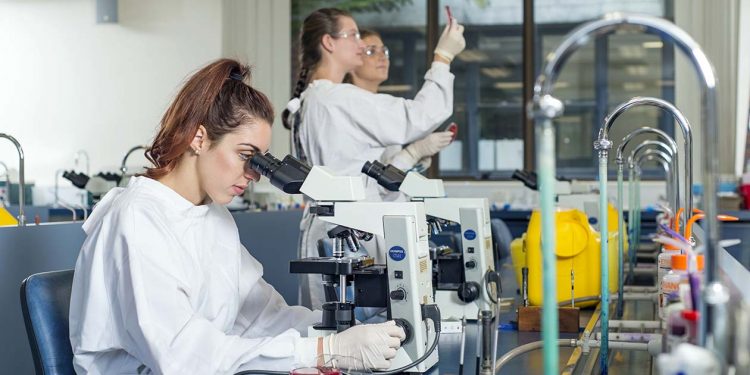 What Can You Do With A Chemistry Degree?