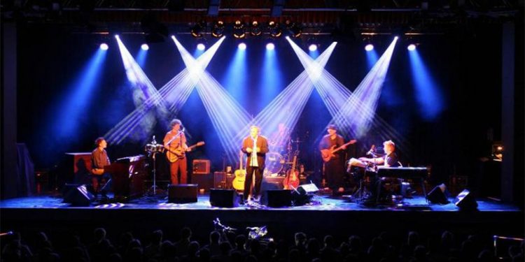 Light Up Your Performance With These Stage Lighting Tips
