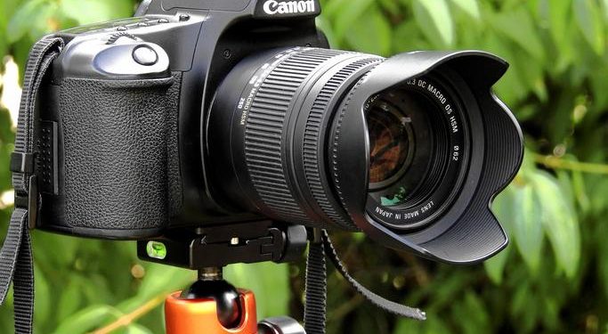 Tripod and Remote shutter release: why must have them as a camera accessories