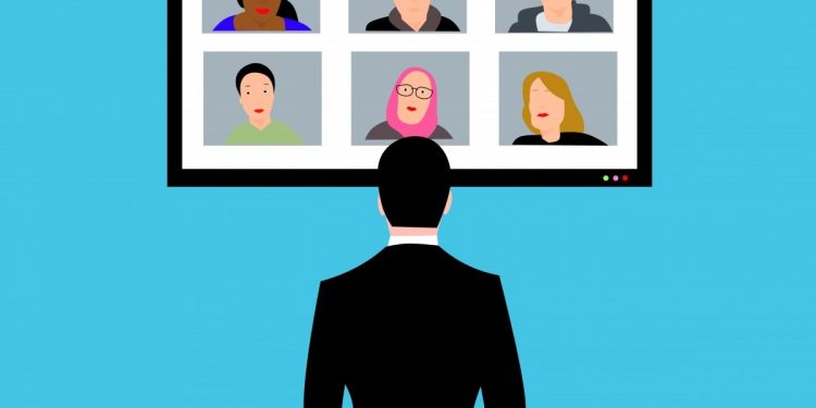 What to Consider While Choosing a Webinar Platform