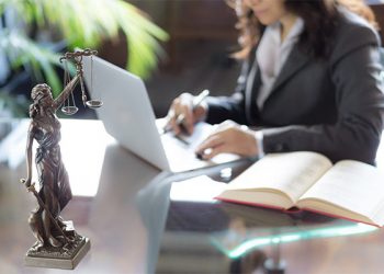 5 Things You Must Know When Hiring Top Criminal Fraud Lawyers
