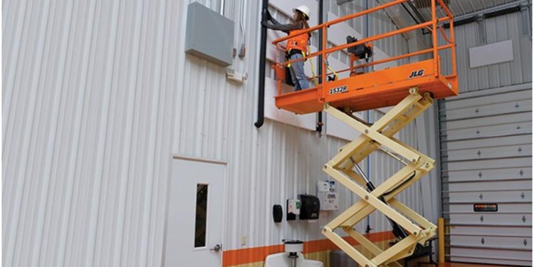 Tips for Purchasing the Perfect Scissor Lift