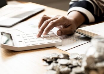 Why a lumpsum calculator is helpful in making mutual fund investments? 