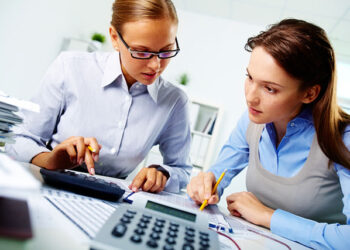 Working with an Accountant: How It Can Grow Your Firm