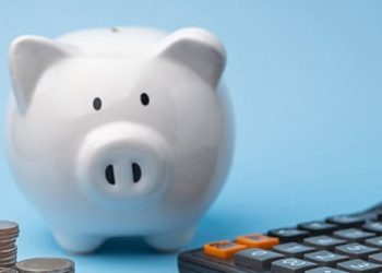 How a Personal Loan Calculator Can Help You Save Money